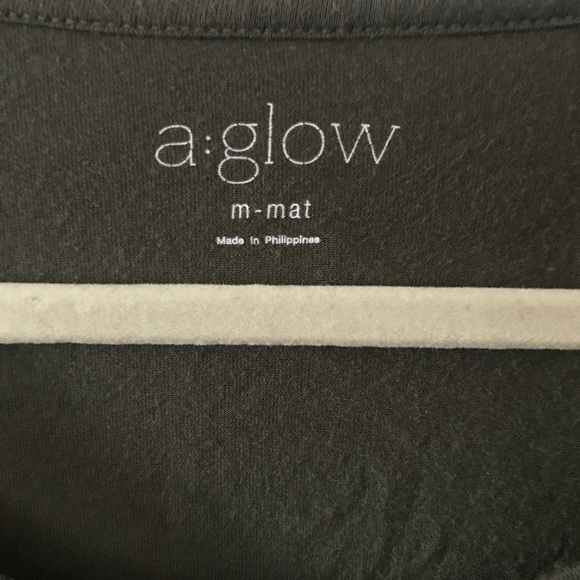 A:glow maternity top - Picture 3 of 4